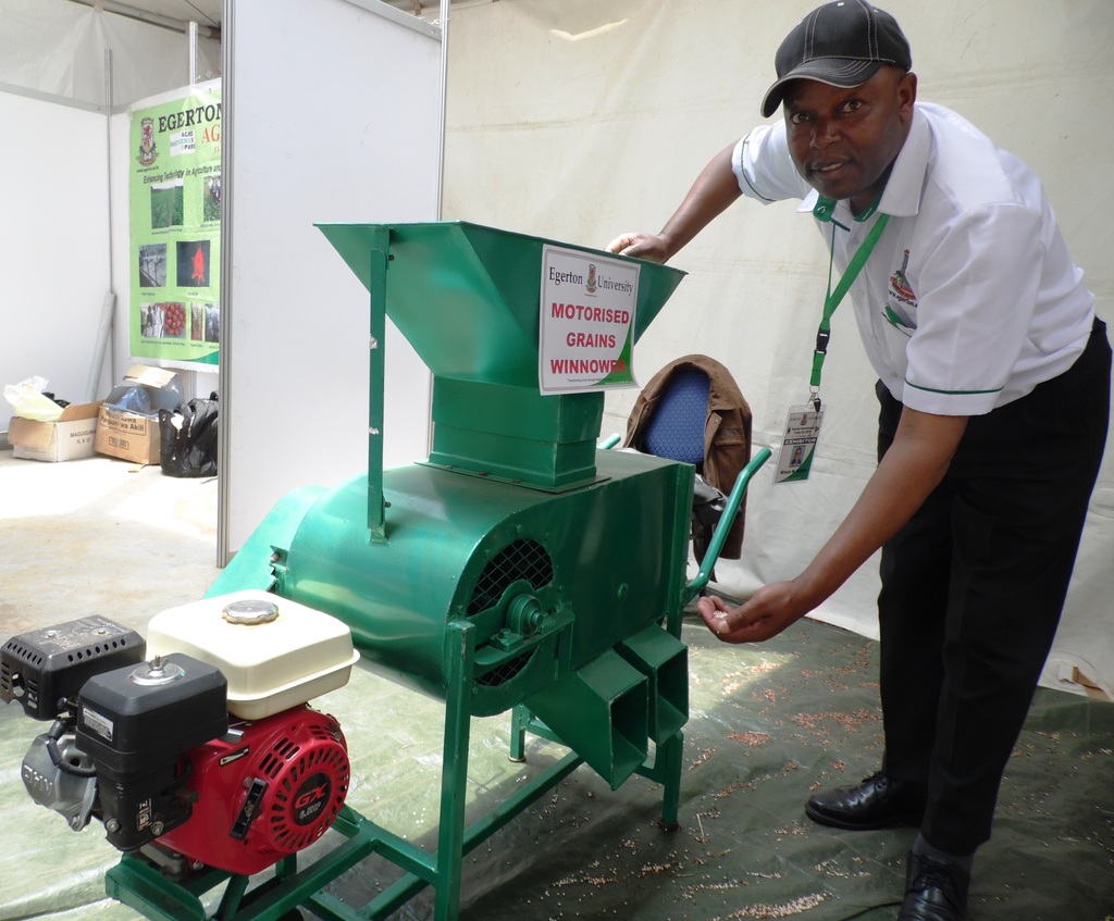 Winnowing machineWilsonKamauEgertonUnNairobiASKShowLaban.JPG